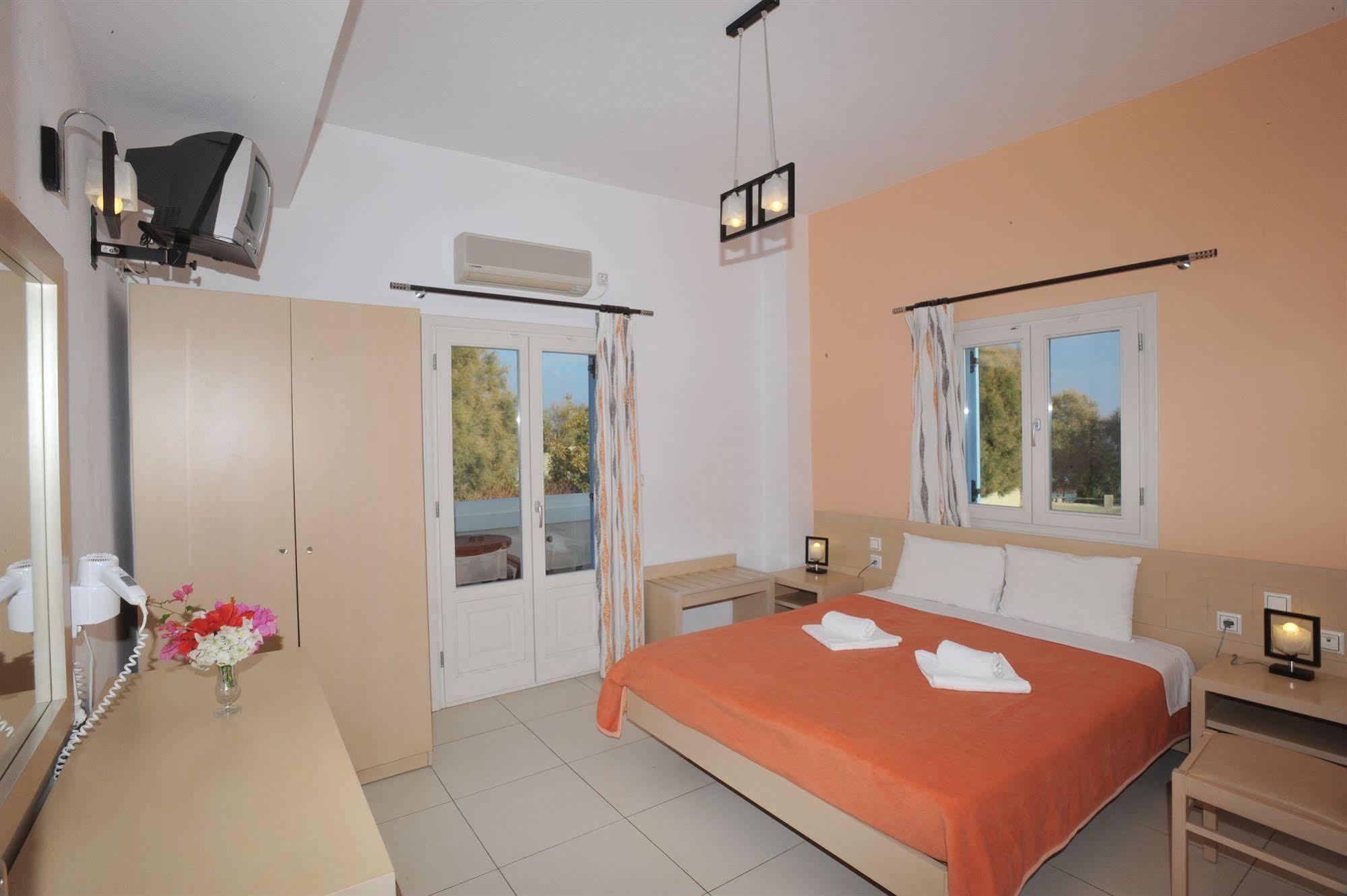 פריסה Stelios Place מראה חיצוני תמונה